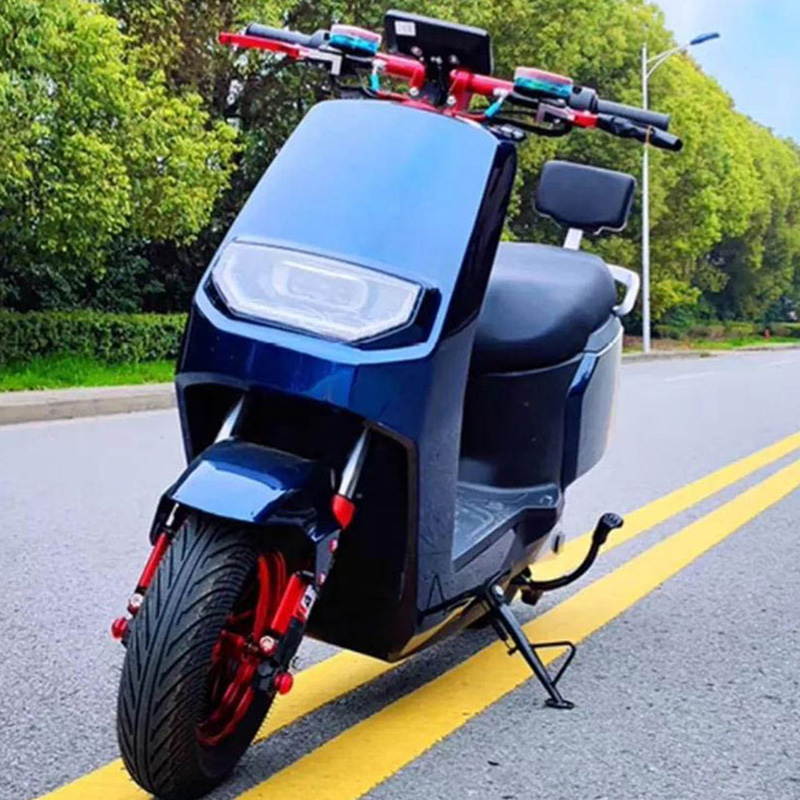 Hot Sale elektromos motorkerékpár 3000W Streetbike robogó elektromos motorkerékpár alkatrészek CKD